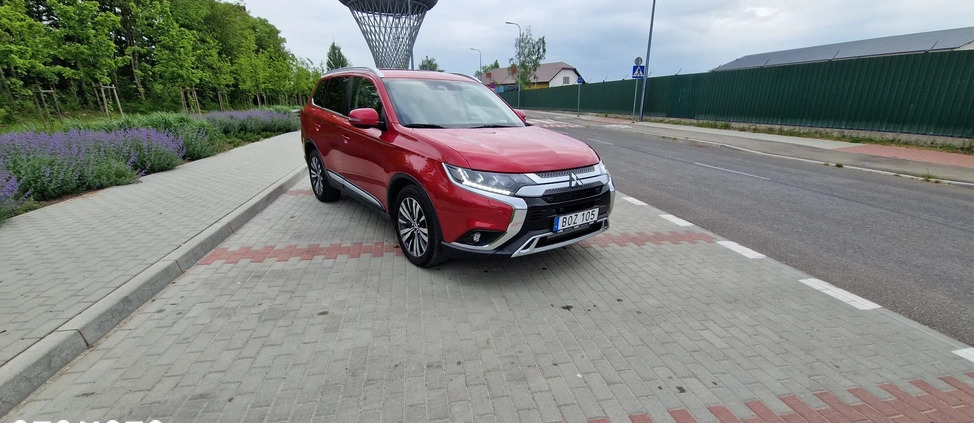Mitsubishi Outlander cena 73900 przebieg: 189994, rok produkcji 2019 z Ciechanów małe 379